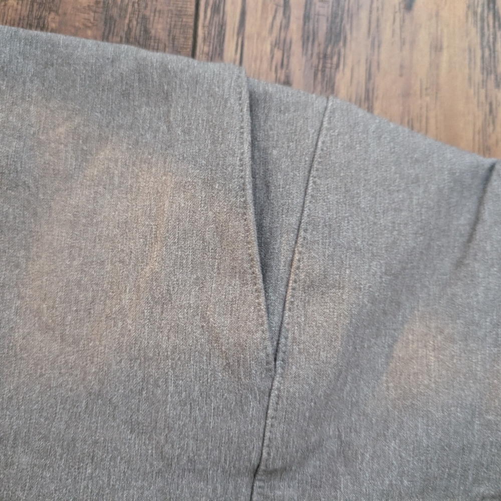 Lady Hagen Grey 7 Inch Inseam Shorts With Tummy‎ Control - Picture 2 of 4